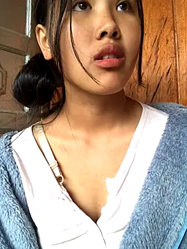 Mai lovely online show from October 27, 9:05 am