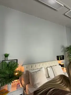 MaryDavies online show from March 16, 6:50 am