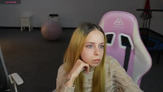 Luchi Sun online show from October 25, 10:12 am