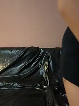 redrose520 online show from April 21, 12:23 pm