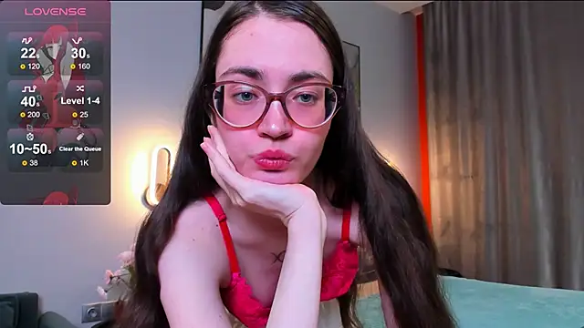 bellacatlovesmeat online show from October 8, 7:07 pm