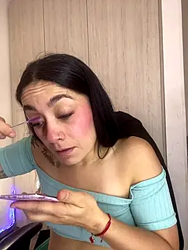 Snapshot of liladiamond_ chatting on October 20, 12:52 pm liladiamond online show from October 20, 12:52 pm