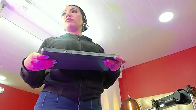 Brigith24 online show from February 3, 2:53 am