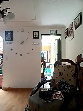 Snapshot of Tiffany-Parker_ chatting on October 10, 4:12 pm Tiffany-Parker  online show from October 10, 4:12 pm