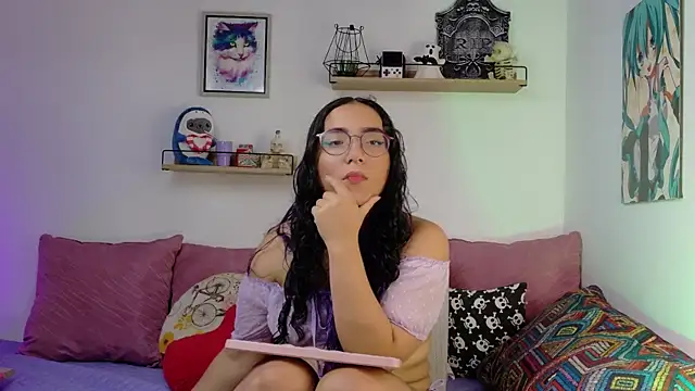 LucyDerby online show from November 16, 1:51 am