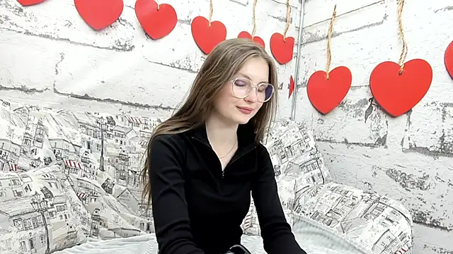 Snapshot of Shyly_Lisa chatting on September 28, 1:12 am Shyly Lisa online show from September 28, 1:12 am