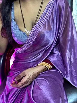 Snapshot of sweet-ananya23 chatting on October 11, 6:29 am sweet-ananya23 online show from October 11, 6:29 am
