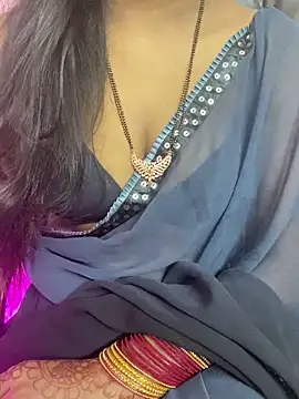 Snapshot of sweet-ananya23 chatting on October 12, 6:38 am sweet-ananya23 online show from October 12, 6:38 am