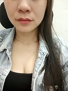 Girl Shy2000 online show from November 13, 10:42 pm