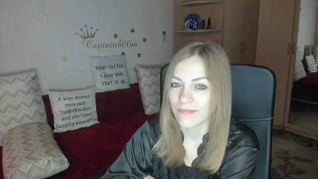 Snapshot of Tiffany_Bates chatting on October 13, 4:26 am Tiffany Bates online show from October 13, 4:26 am