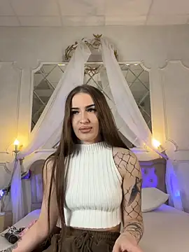 Luna Olsen online show from January 17, 4:20 am