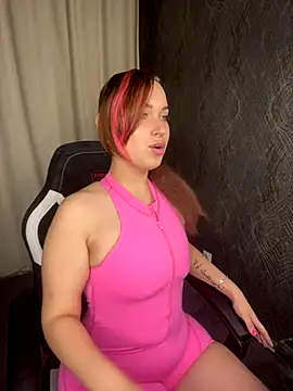 Snapshot of Angela_Coy chatting on October 17, 8:01 pm Angela Coy online show from October 17, 8:01 pm