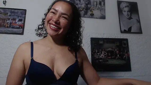 Snapshot of venus_lov9 chatting on October 14, 10:51 am venus lov9 online show from October 14, 10:51 am
