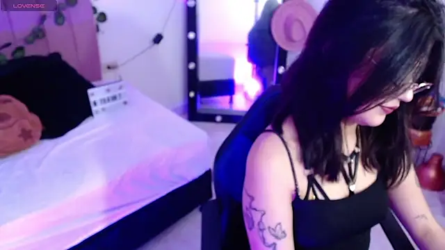 isa bunny18 online show from November 5, 3:01 am