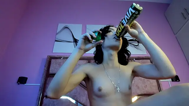 samantaa liov online show from February 9, 7:38 pm