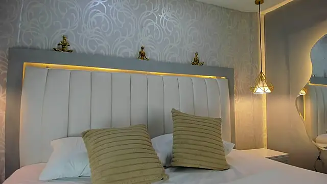 LillyWillss online show from November 5, 4:07 am