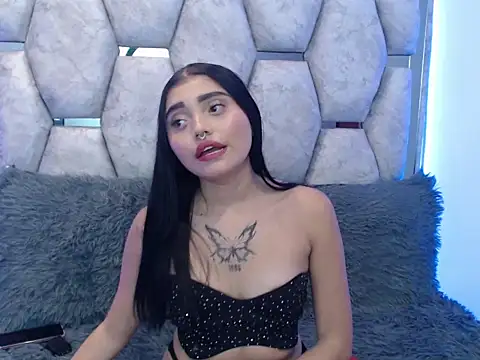 AnalyMilles online show from October 28, 8:46 pm