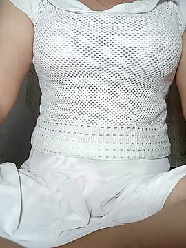 TiffinyLaz online show from November 8, 3:22 am