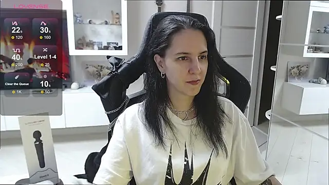 Irwi Tomboy online show from October 23, 5:08 pm