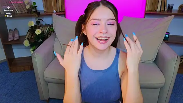  Amelia Shine  online show from November 4, 2:05 am