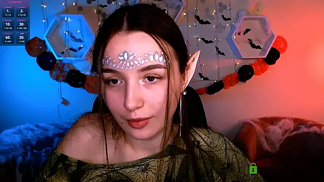 Snapshot of leslie_bird chatting on October 21, 11:36 am leslie bird online show from October 21, 11:36 am