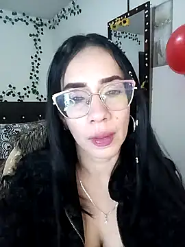 YaraDuartee online show from February 17, 12:43 am