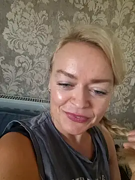 demidelightfulxx online show from September 30, 11:49 am