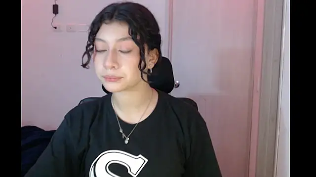 Ivonnybonn online show from November 20, 7:09 am