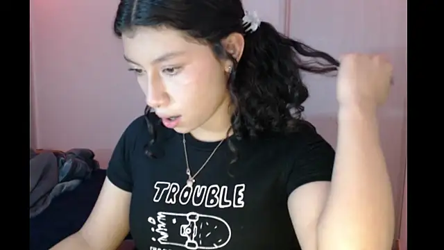 Ivonnybonn online show from November 25, 5:31 am