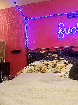 violentviolet68 online show from January 14, 4:45 pm