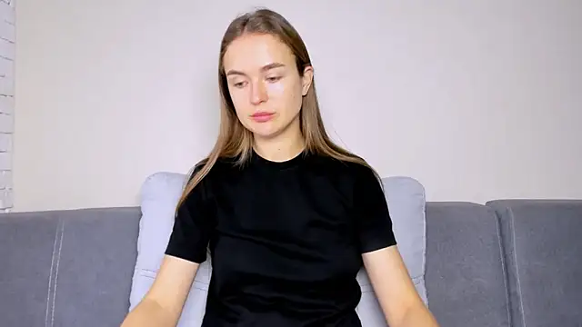 LilMary  online show from November 25, 6:59 am