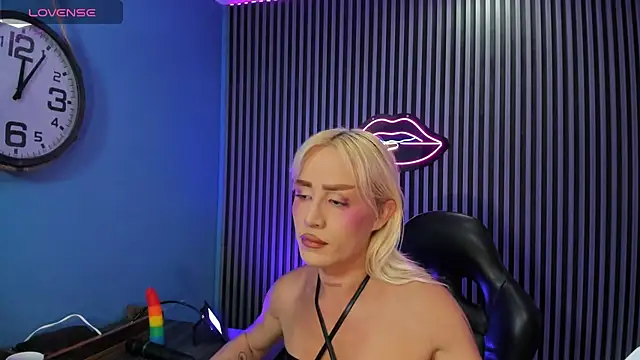 alexawinterrr online show from October 15, 7:16 pm