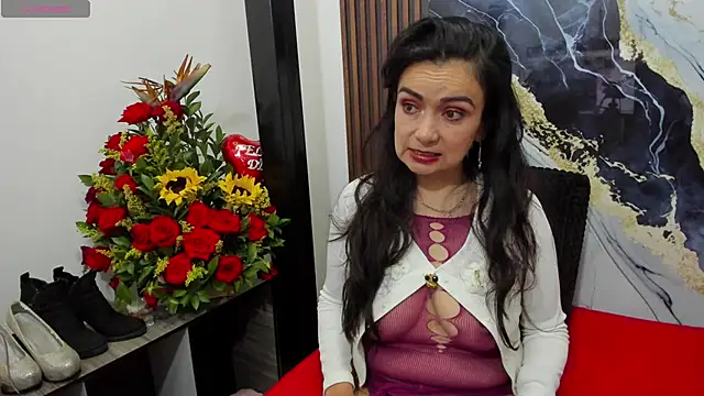 angelinee39 online show from November 6, 9:15 am