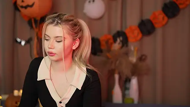 AshleyNikoo online show from October 30, 4:08 pm