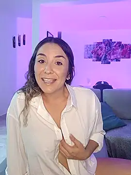 Mariana gom online show from November 4, 4:17 am