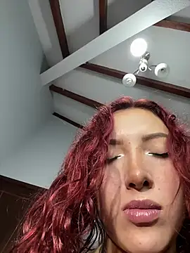 SelenaRouge1 online show from January 15, 4:07 am