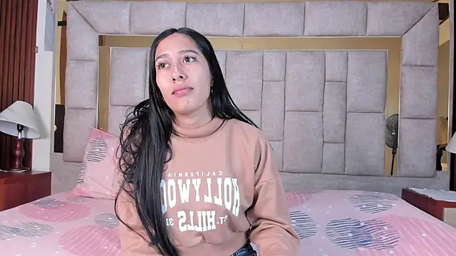 Snapshot of Amelia_Rivas chatting on October 10, 8:47 pm Amelia Rivas online show from October 10, 8:47 pm