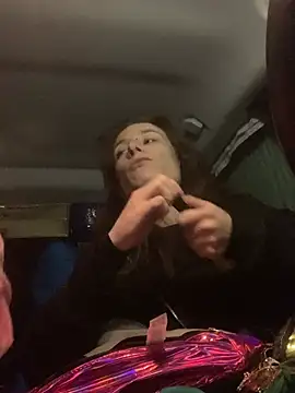 GoldenPussy1329 online show from April 3, 11:03 pm