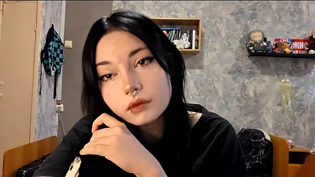 Beeping Creature online show from December 2, 9:55 am