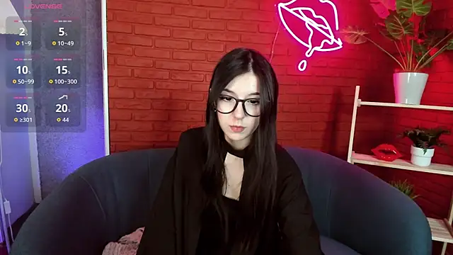 Snapshot of Azaliya_Haze chatting on October 8, 3:27 pm Azaliya Haze online show from October 8, 3:27 pm
