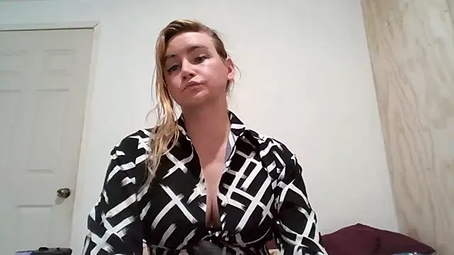 Snapshot of vagimosa chatting on October 4, 5:13 am vagimosa online show from October 4, 5:13 am