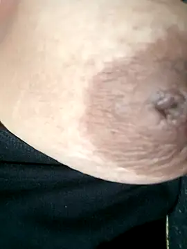 Hotmommax online show from October 4, 7:07 pm