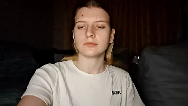 LynteriLain online show from October 20, 9:51 pm