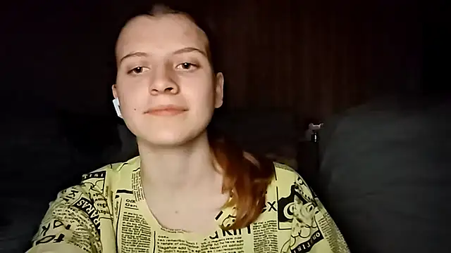 LynteriLain online show from October 28, 9:41 pm