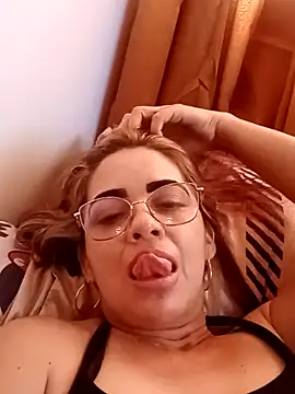 Snapshot of AdiniTA__Hot chatting on October 10, 5:51 pm AdiniTA Hot online show from October 10, 5:51 pm