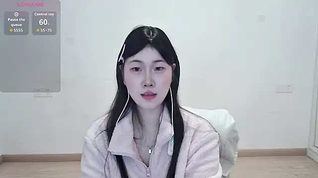 Snapshot of wanwan6377 chatting on October 19, 12:51 pm wanwan6377 online show from October 19, 12:51 pm