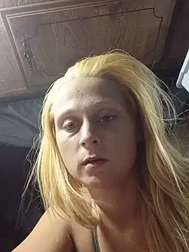 Queen2454 online show from July 4, 11:06 am