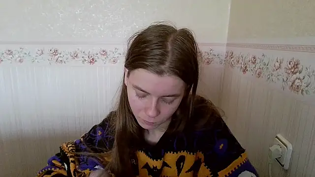 Snapshot of 0nlyLola chatting on October 18, 9:12 am 0nlyLola online show from October 18, 9:12 am