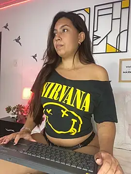 Snapshot of miss__caroline chatting on October 14, 2:14 am miss caroline online show from October 14, 2:14 am