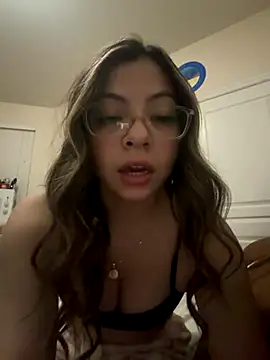 bunnygorl12 online show from November 10, 9:15 am